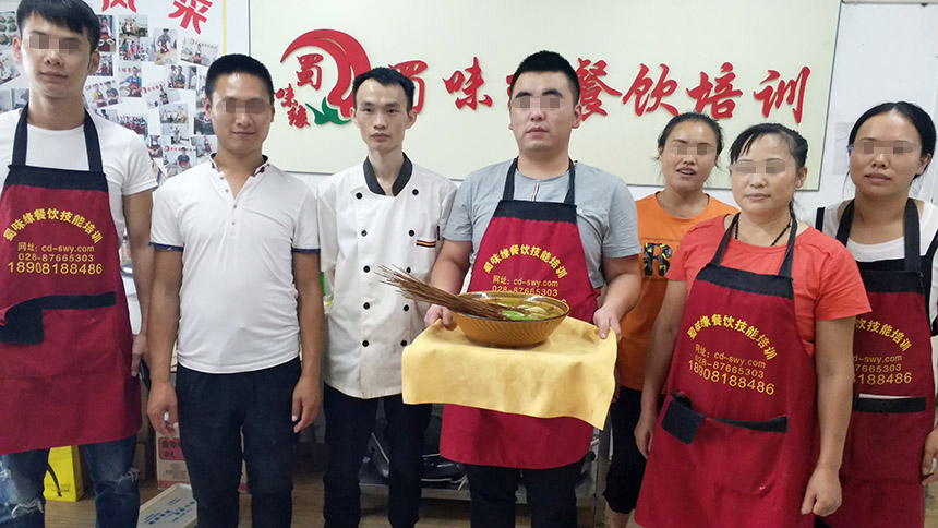成都串串香培訓(xùn)哪個(gè)好？成都串串培訓(xùn)學(xué)校