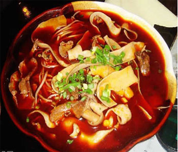 麻辣燙培訓哪家靠譜：麻辣燙湯料配方，教你兩種制作方法