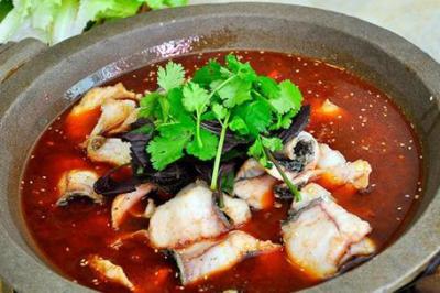 四川砂鍋魚技能做法哪里專業(yè)？秘制醬料的制造