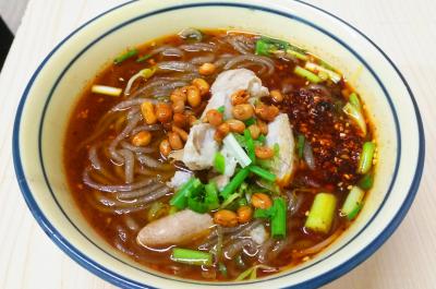 手工肥腸粉技術(shù)培訓(xùn)班哪里好？通過(guò)全程實(shí)操一人一灶